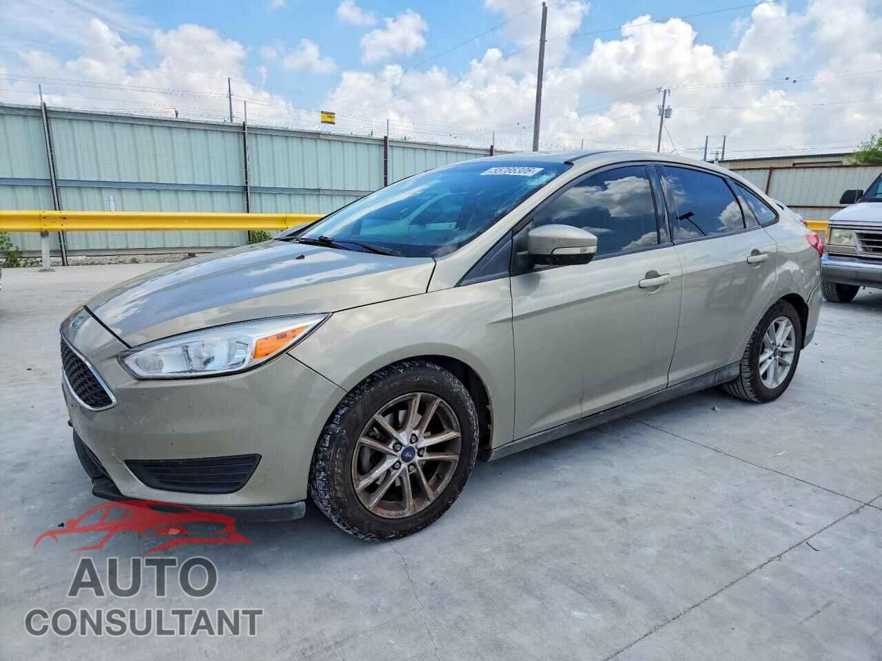 FORD FOCUS 2015 - 1FADP3F20FL268826