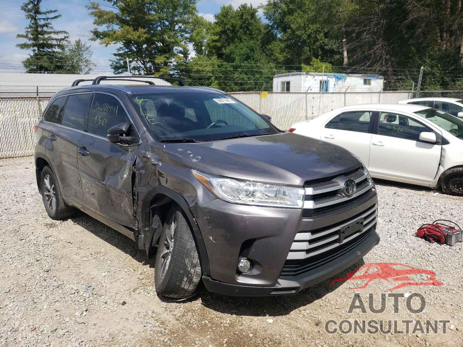 TOYOTA HIGHLANDER 2018 - 5TDJZRFH5JS554208
