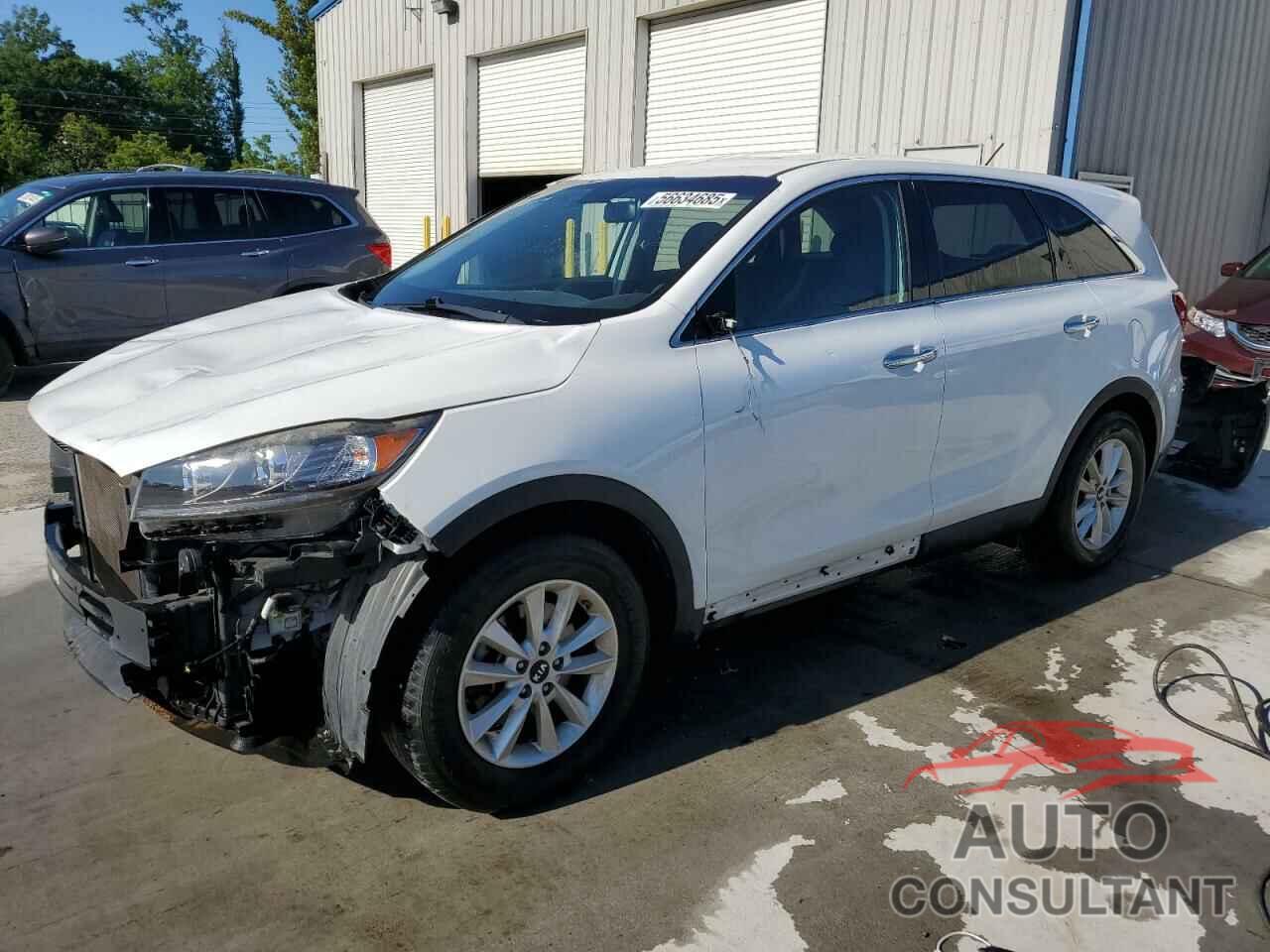 KIA SORENTO 2019 - 5XYPG4A5XKG440915