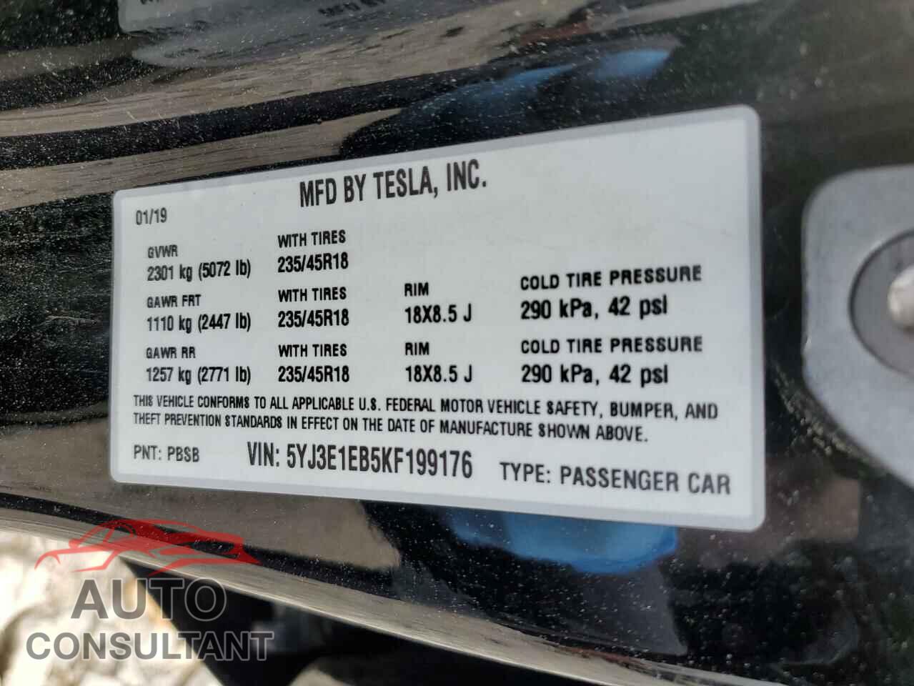 TESLA MODEL 3 2019 - 5YJ3E1EB5KF199176