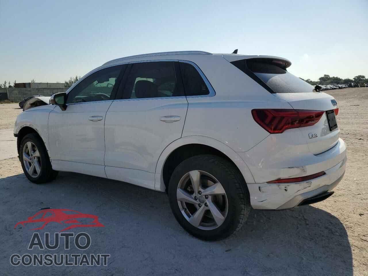 AUDI Q3 2019 - WA1AECF32K1076660