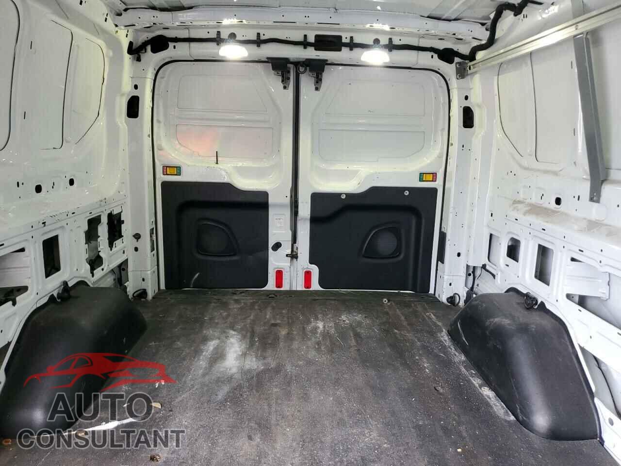 FORD TRANSIT 2017 - 1FTYR2YM2HKB51983