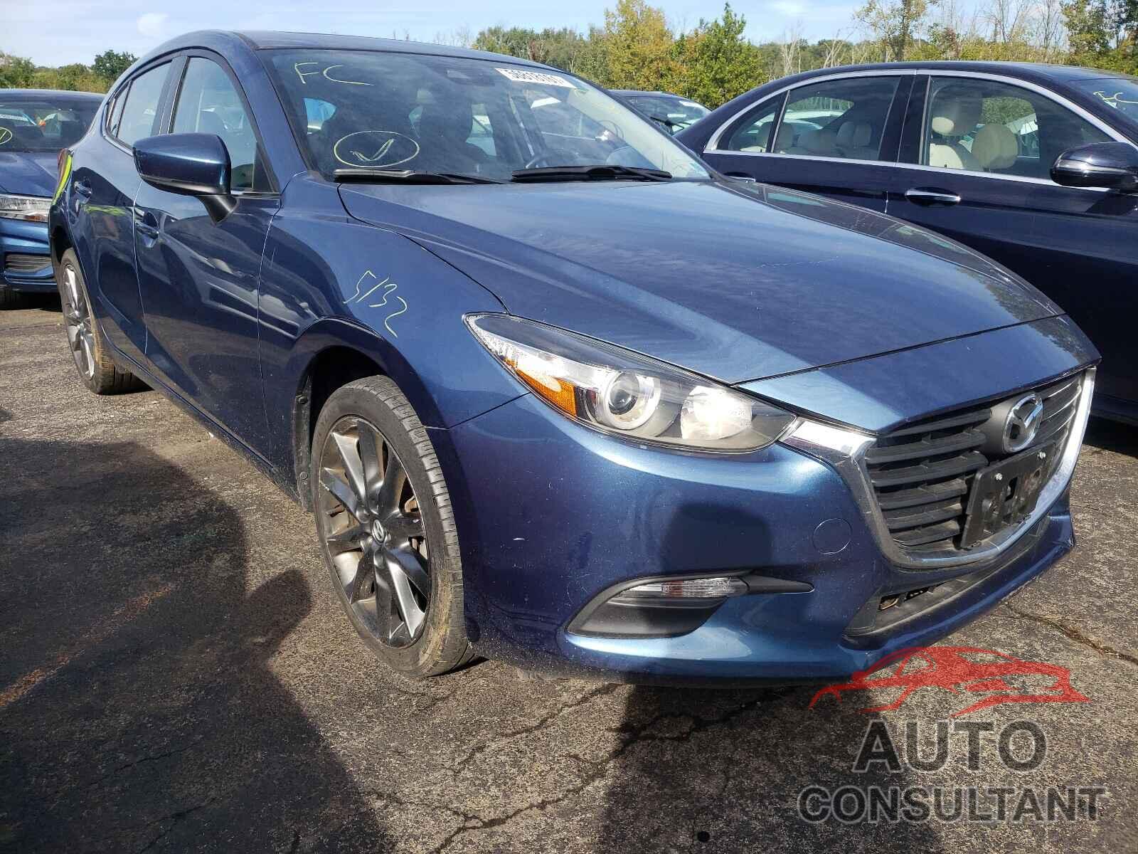 MAZDA 3 2018 - 3MZBN1L32JM258540