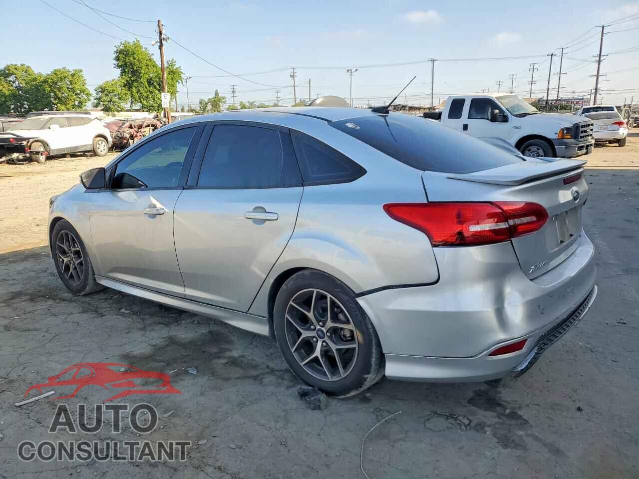 FORD FOCUS 2015 - 1FADP3F21FL357949