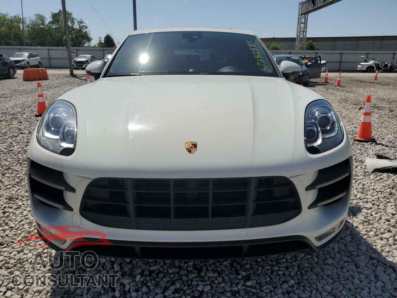 PORSCHE MACAN 2016 - WP1AF2A58GLB94681