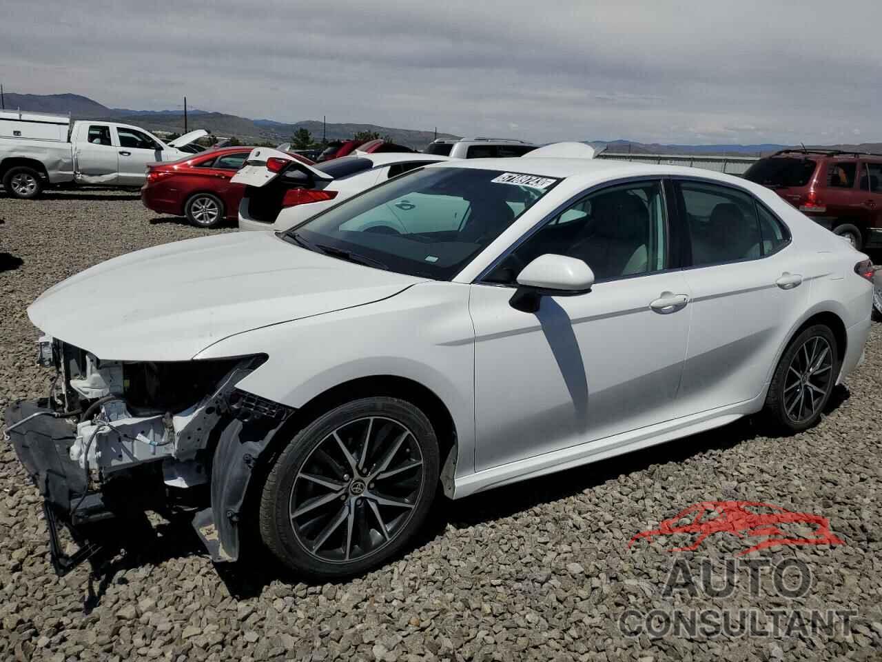 TOYOTA CAMRY 2021 - 4T1G11AK8MU521642