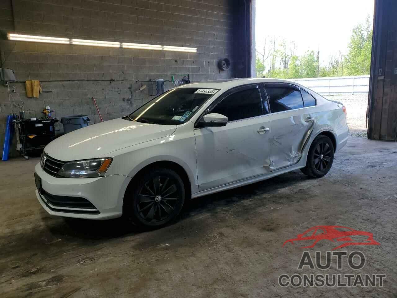 VOLKSWAGEN JETTA 2015 - 3VWD17AJ5FM270598
