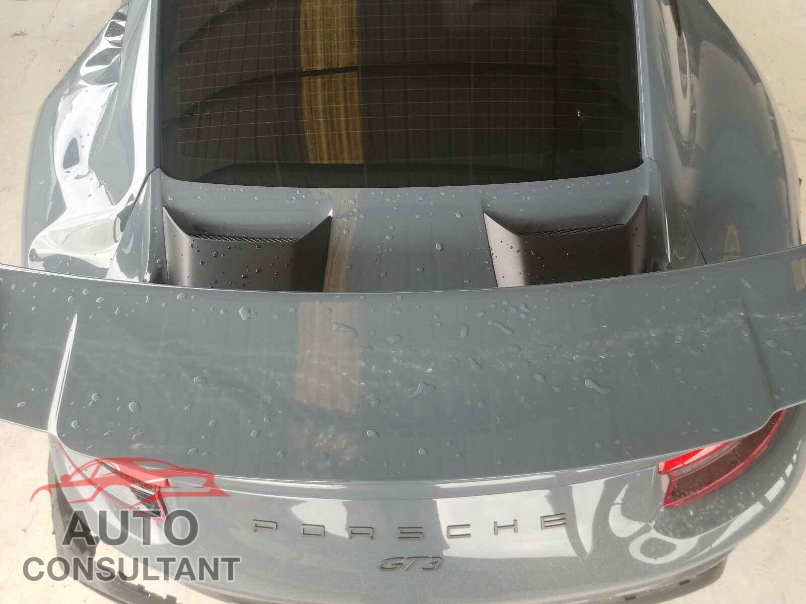 PORSCHE 911 2018 - WP0AC2A97JS175646