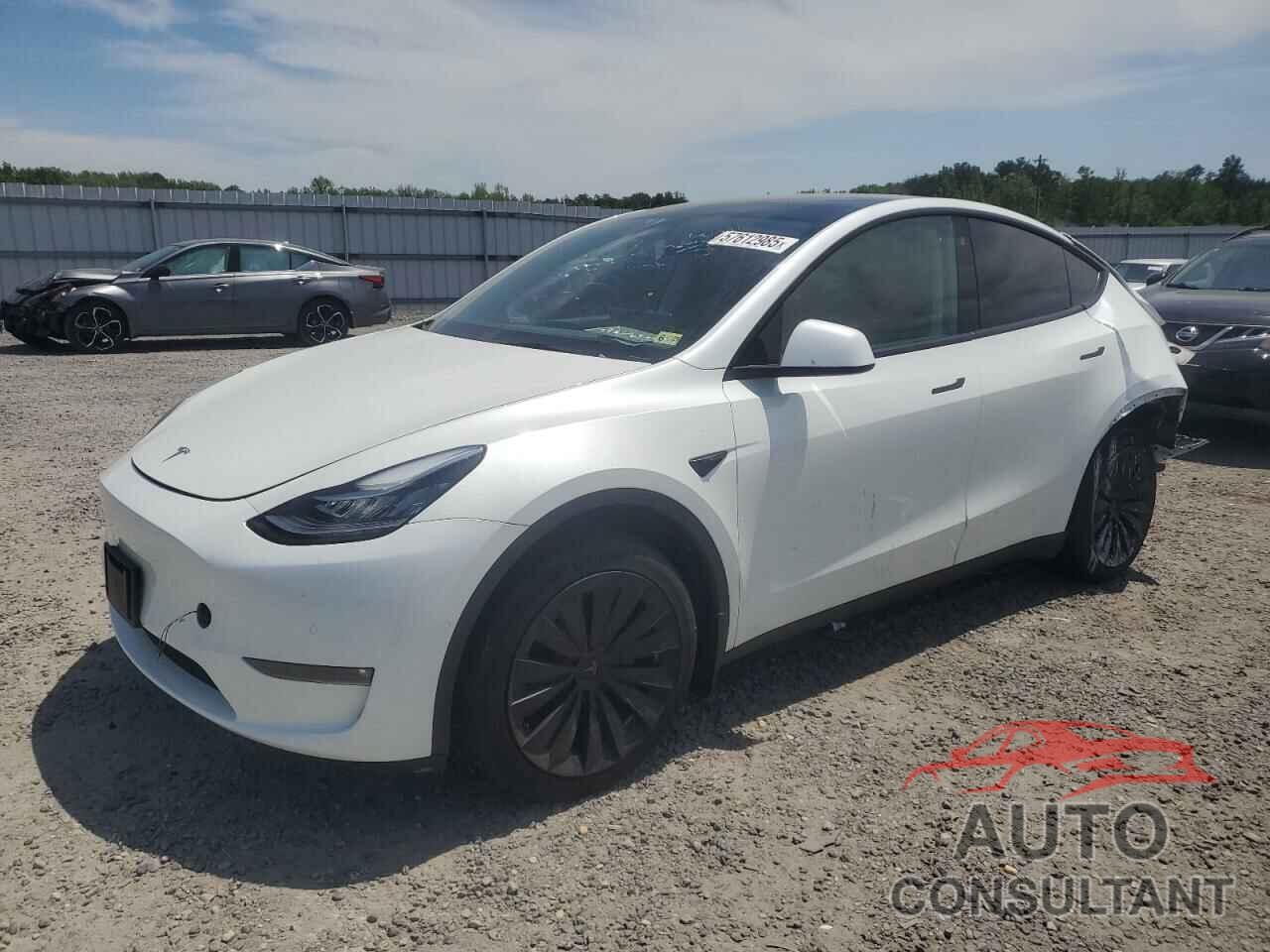 TESLA MODEL Y 2022 - 7SAYGDEE9NF455614