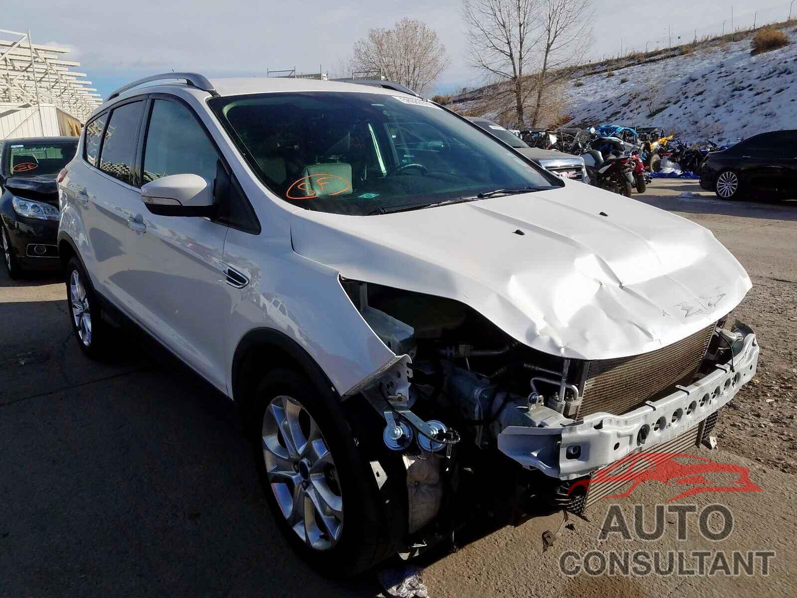 FORD ESCAPE 2015 - 1FMCU9J98FUB40328