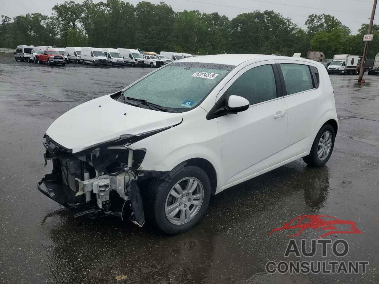 CHEVROLET SONIC 2016 - 1G1JC6SH9G4129206