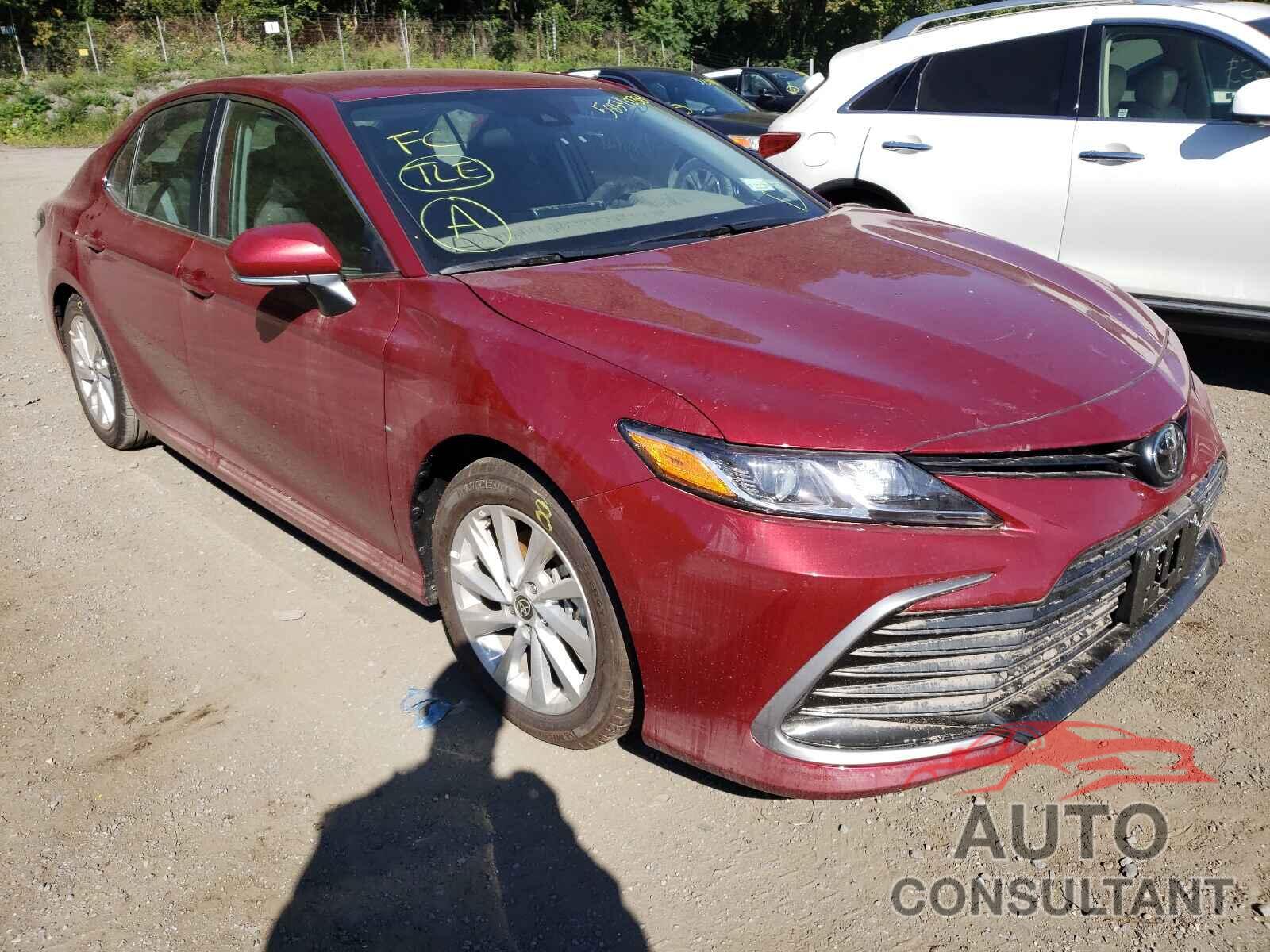 TOYOTA CAMRY 2021 - 4T1C11BK0MU030835