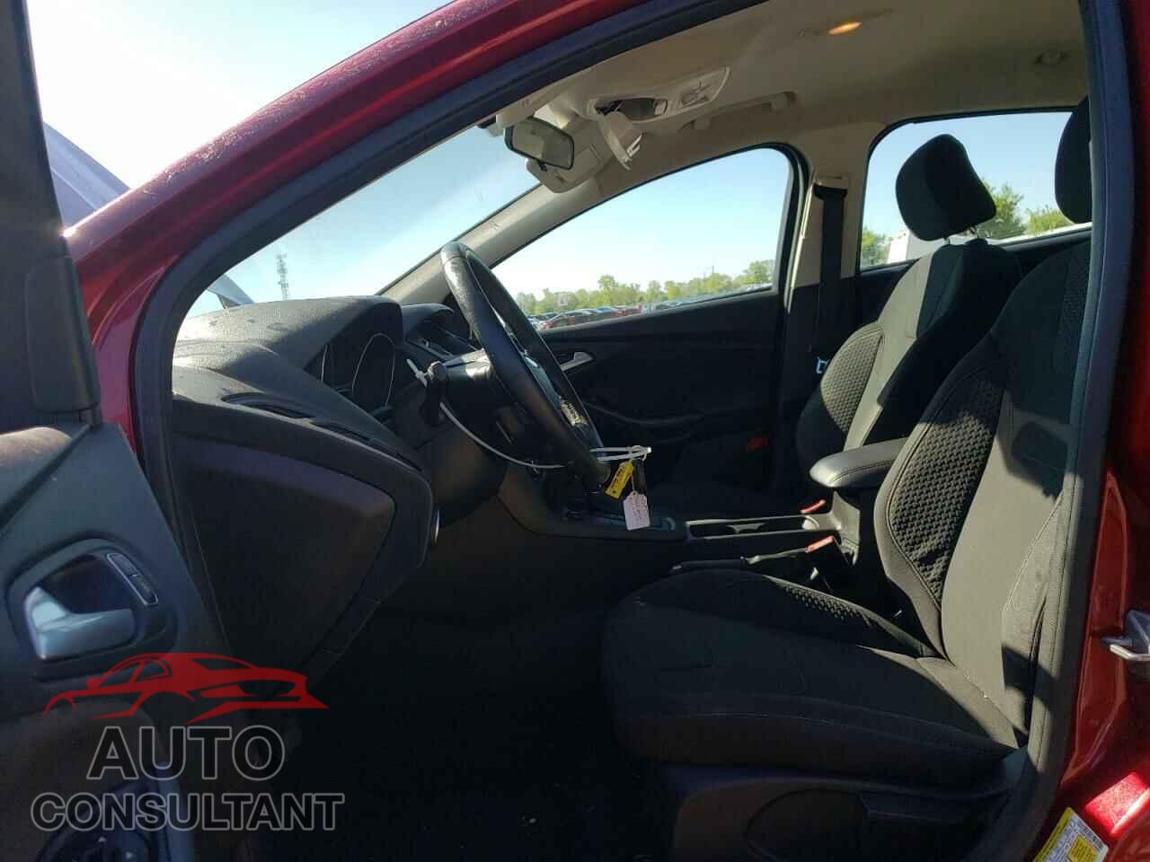 FORD FOCUS 2015 - 1FADP3F29FL358881