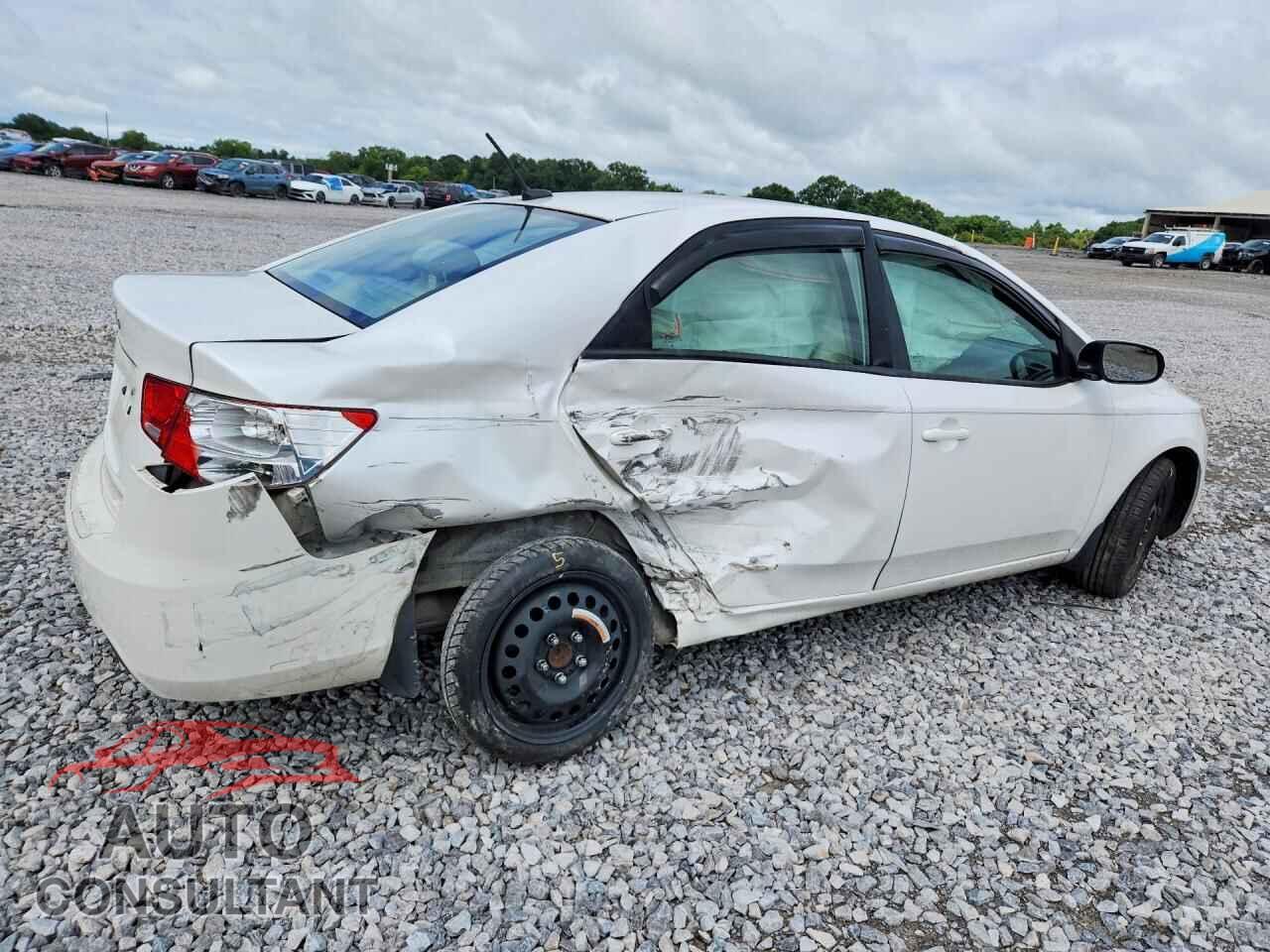 KIA FORTE 2011 - KNAFU4A25B5442362