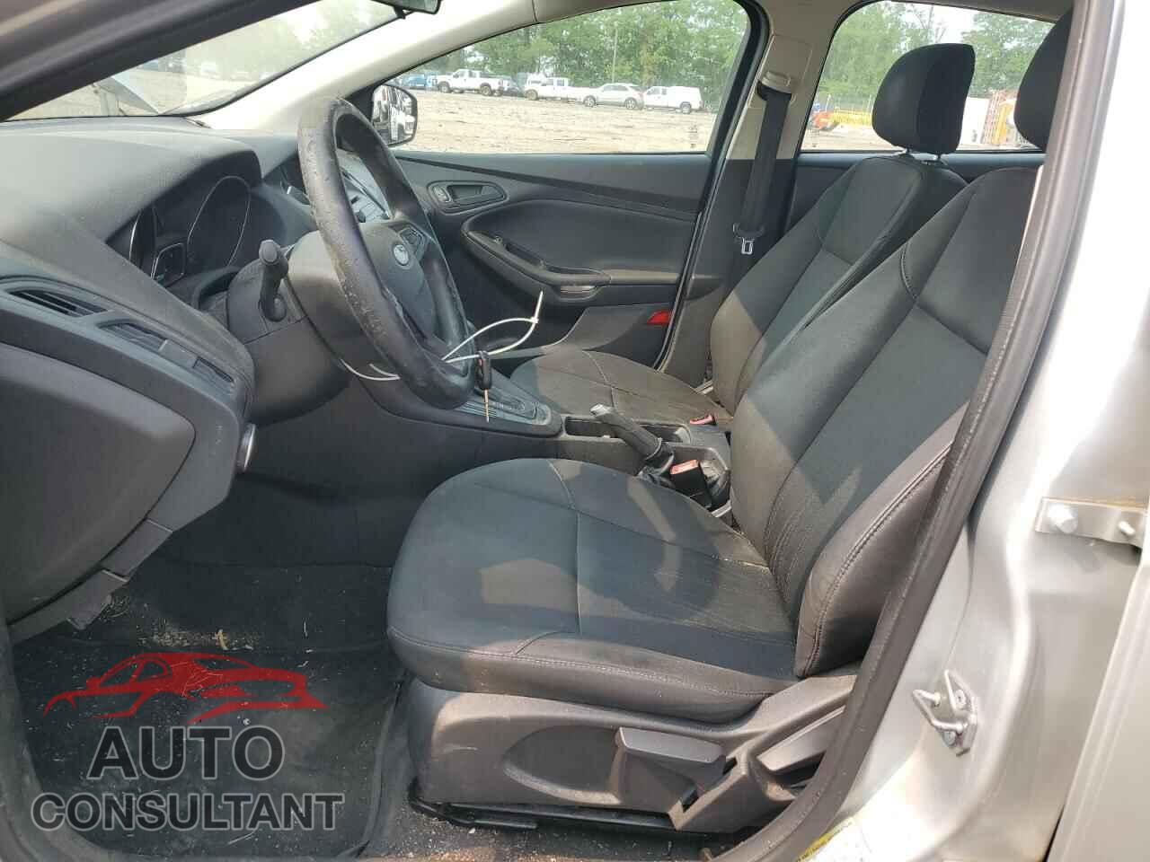 FORD FOCUS 2017 - 1FADP3E29HL218639