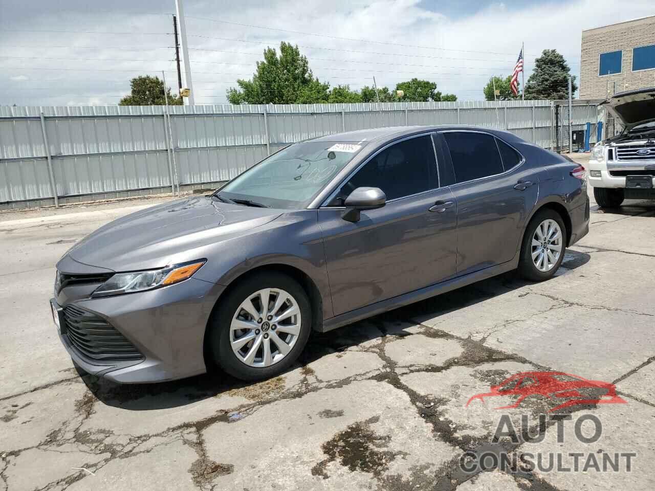 TOYOTA CAMRY 2018 - 4T1B11HK7JU007261
