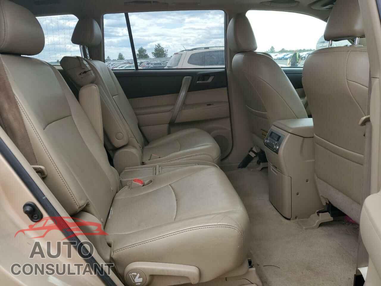 TOYOTA HIGHLANDER 2010 - 5TDJK3EHXAS011245