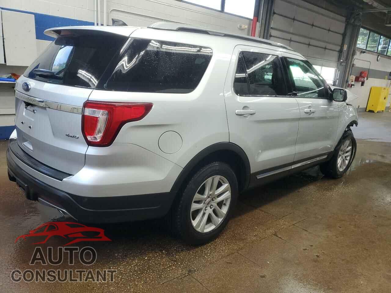 FORD EXPLORER 2018 - 1FM5K8D80JGA30893