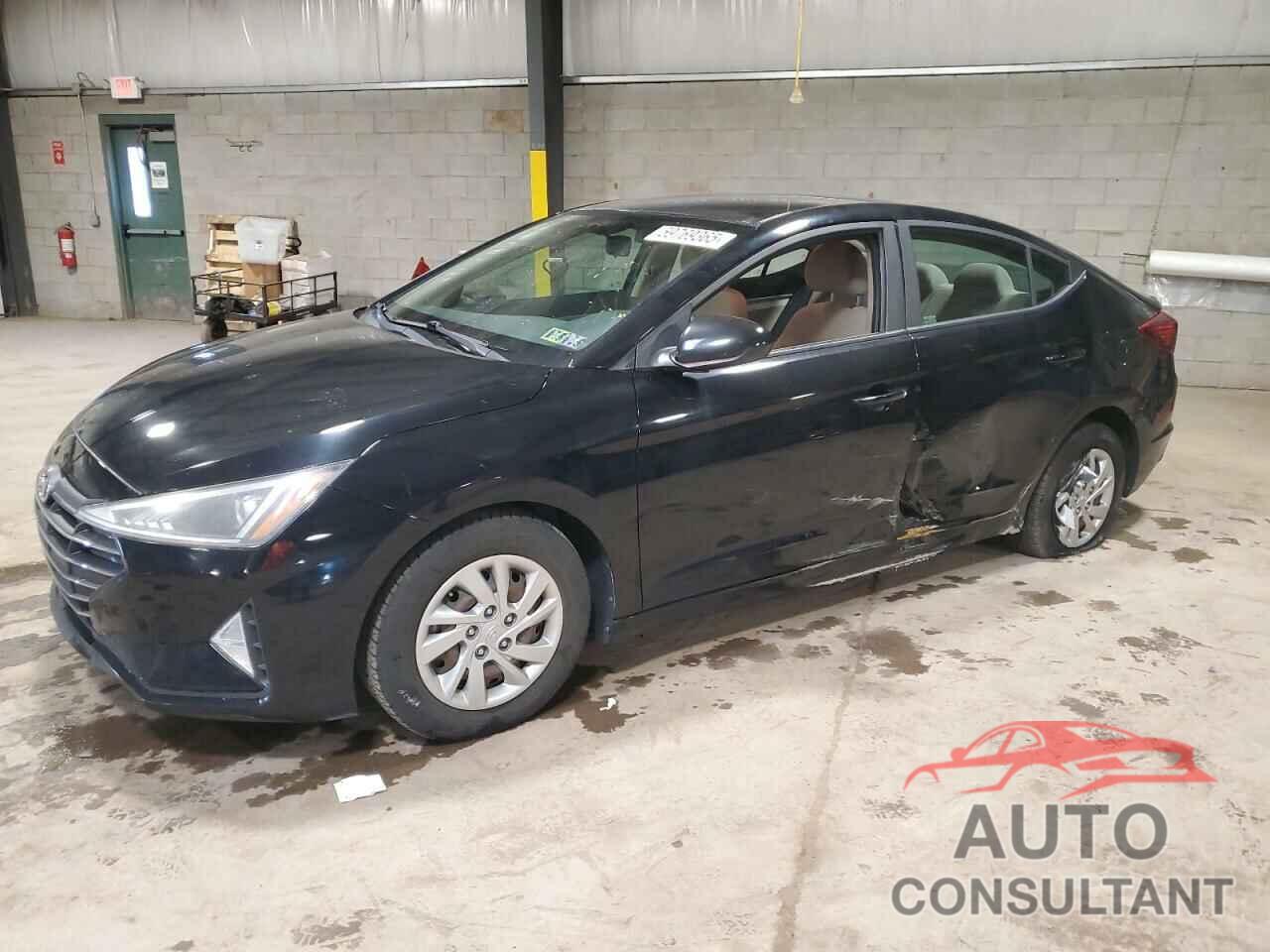 HYUNDAI ELANTRA 2019 - KMHD74LF2KU850076
