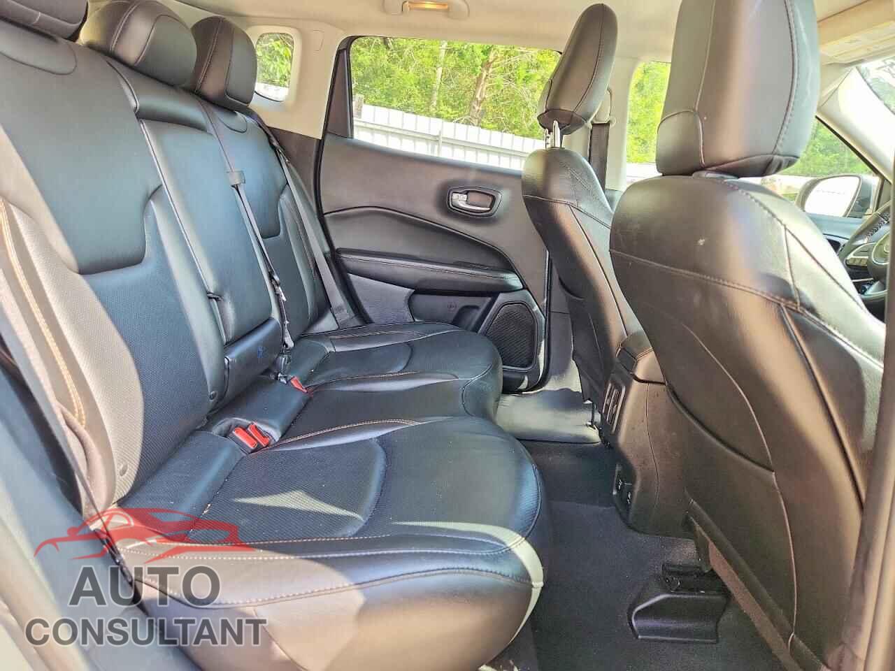JEEP COMPASS 2021 - 3C4NJDCB2MT586684