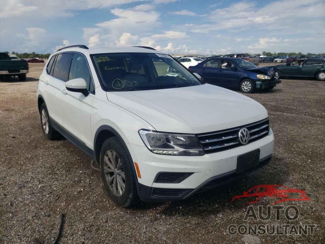 VOLKSWAGEN TIGUAN 2018 - 3VV3B7AX1JM049350