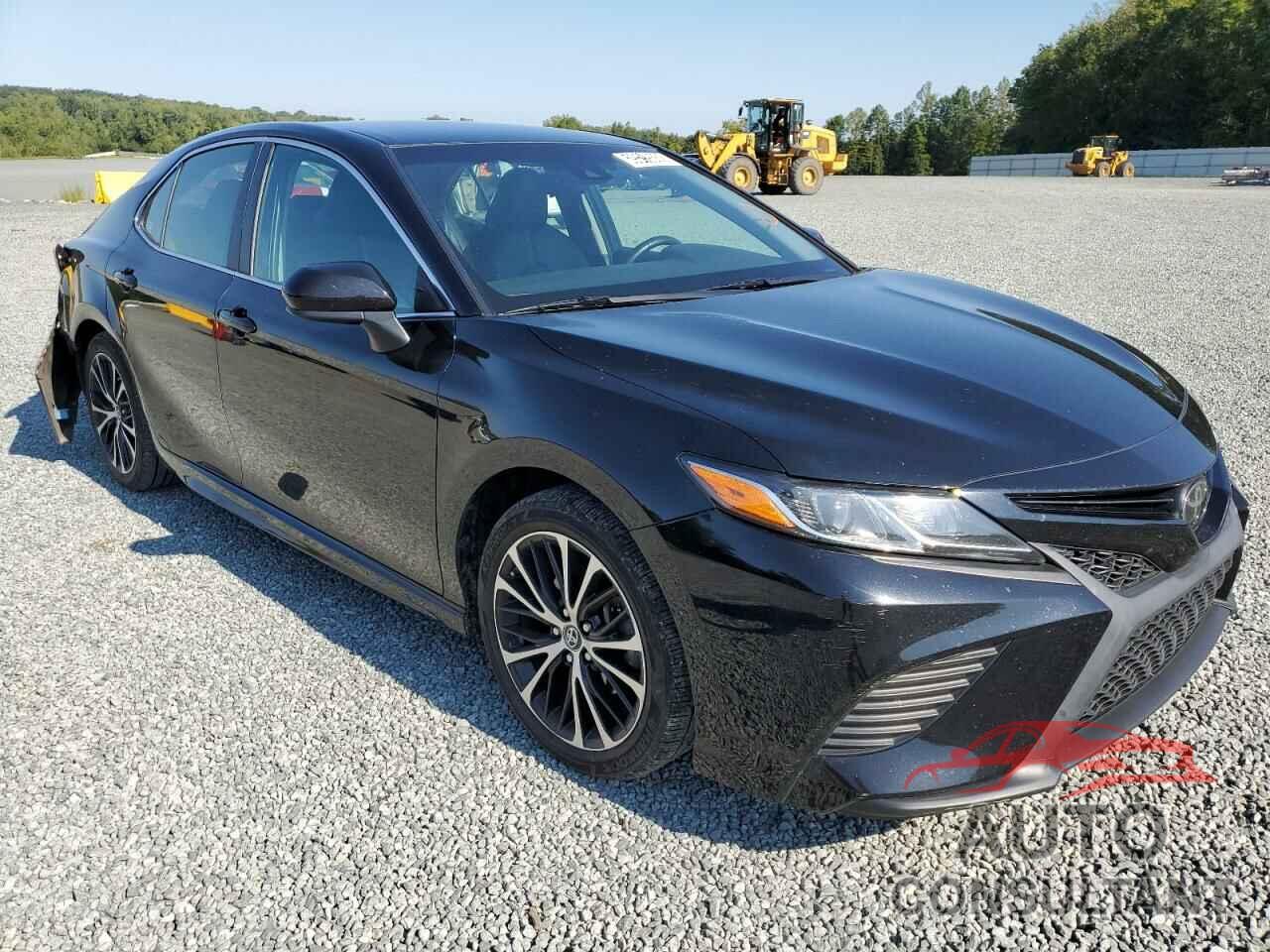 TOYOTA CAMRY 2018 - 4T1B11HKXJU132965