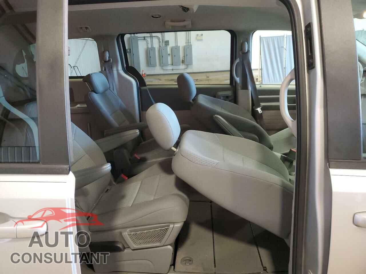 DODGE CARAVAN 2010 - 2D4RN4DE2AR164480