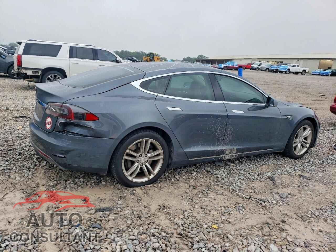 TESLA MODEL S 2013 - 5YJSA1AC2DFP10190