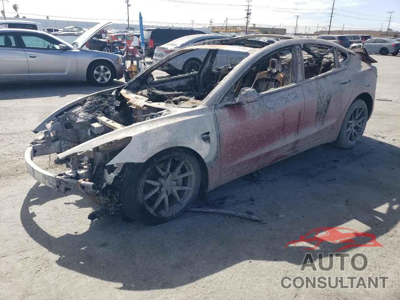 TESLA MODEL 3 2022 - 5YJ3E1EA5NF297328