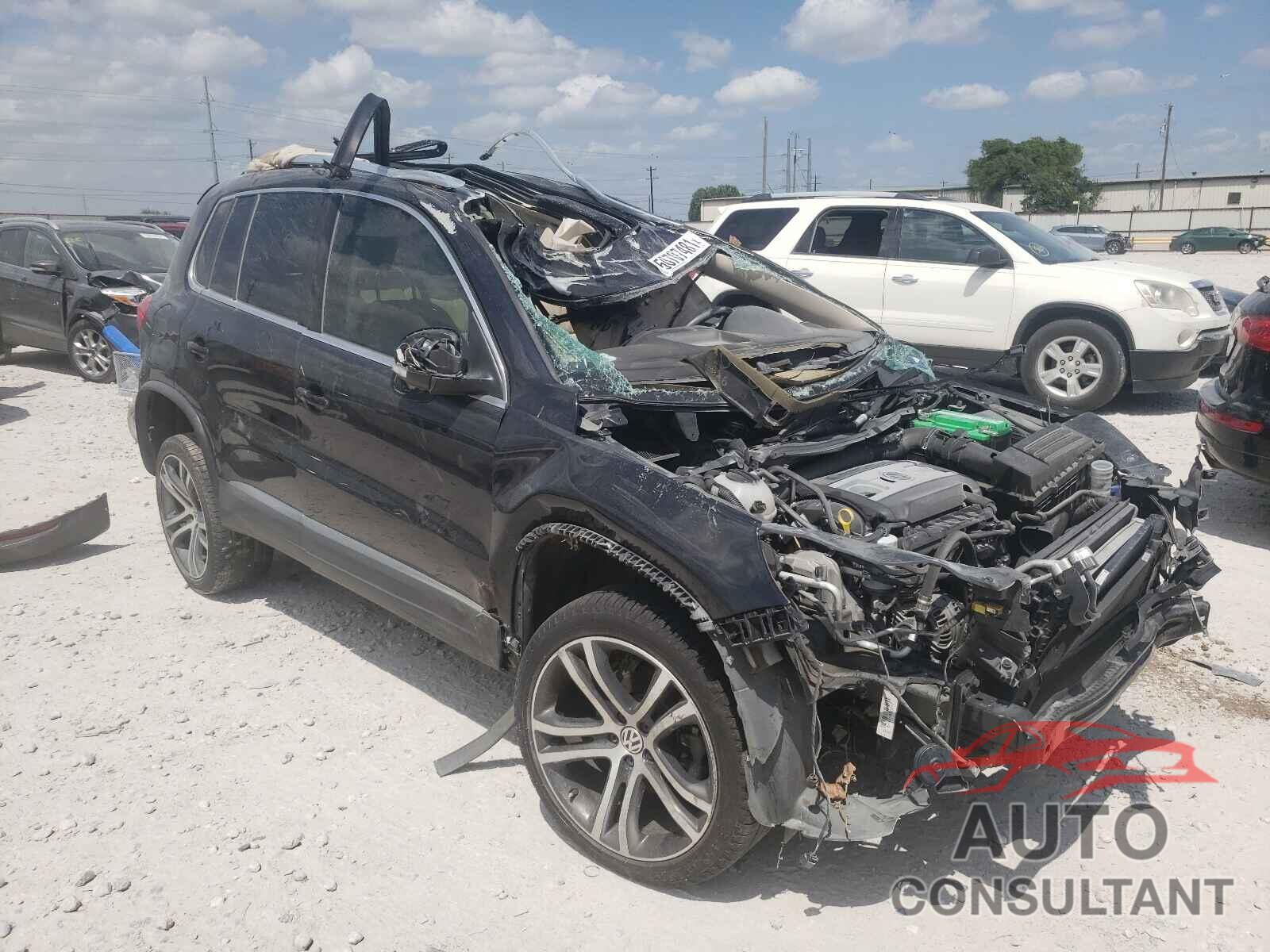 VOLKSWAGEN TIGUAN 2017 - WVGVV7AX4HK013695