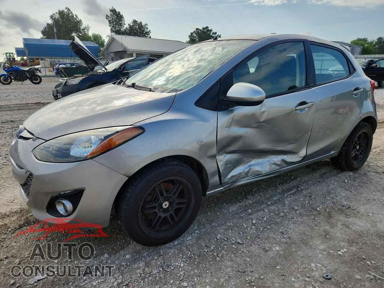 MAZDA 2 2013 - JM1DE1LY4D0161662