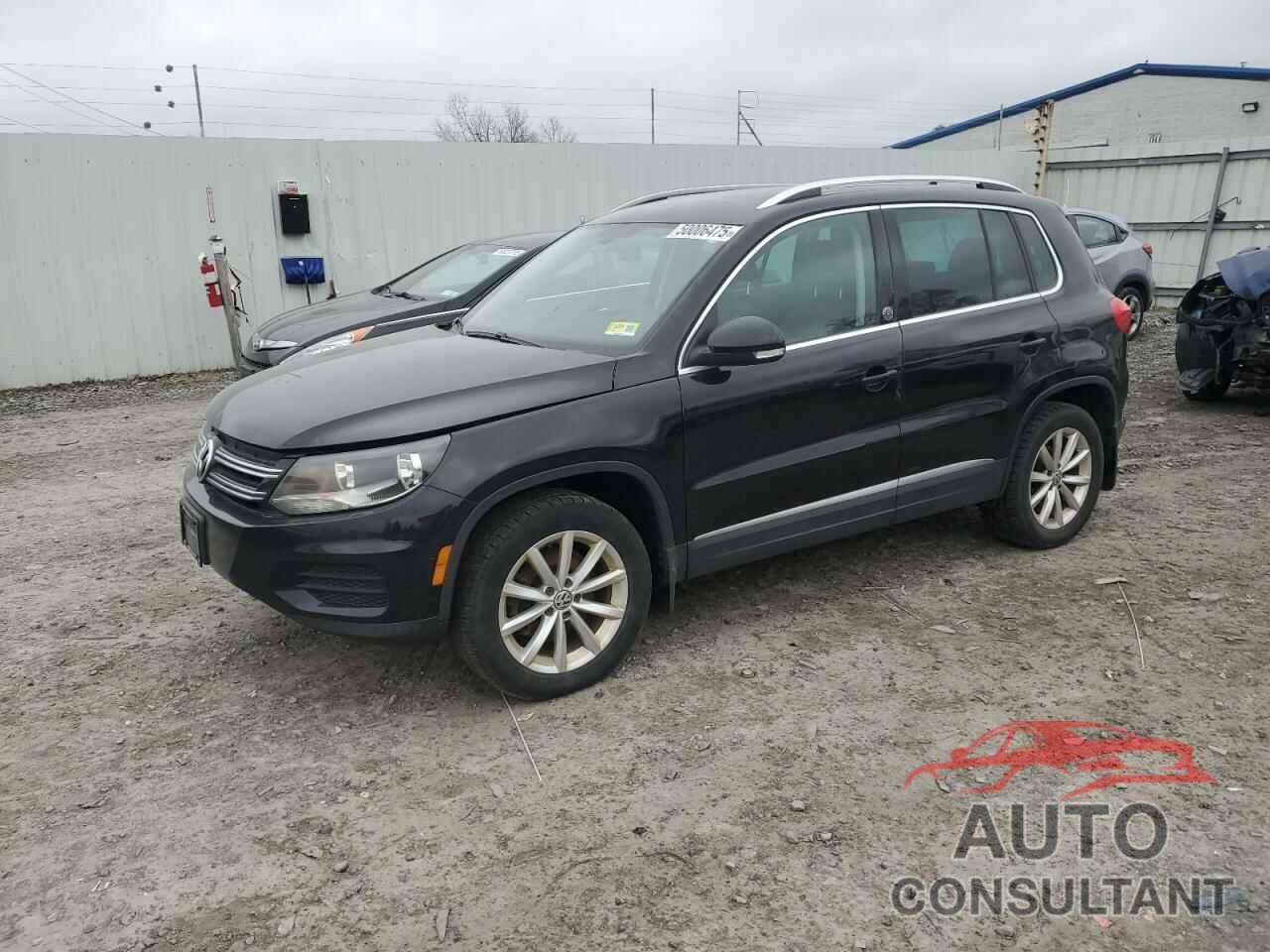 VOLKSWAGEN TIGUAN 2017 - WVGSV7AX7HK025004