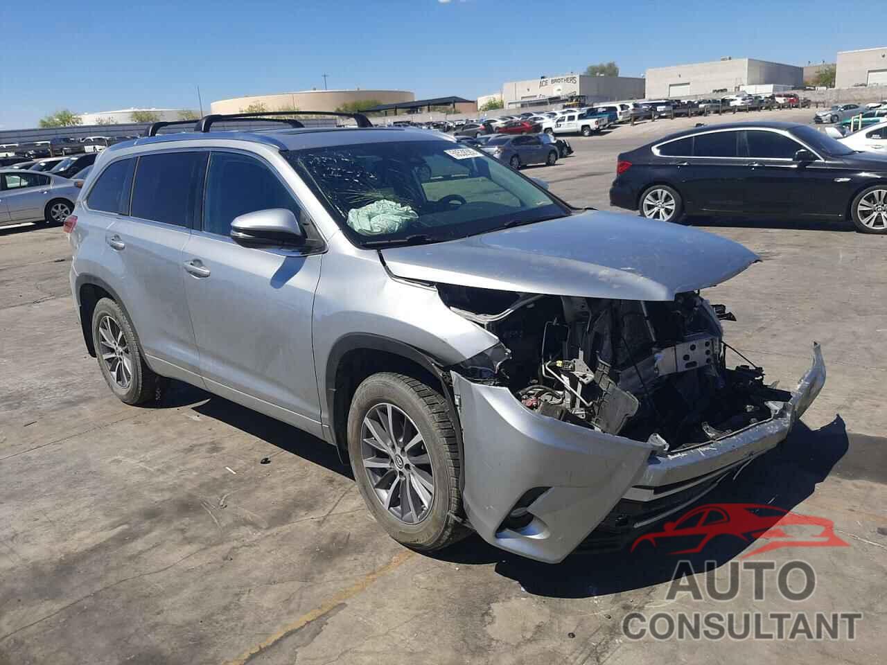 TOYOTA HIGHLANDER 2018 - 5TDJZRFH9JS860053