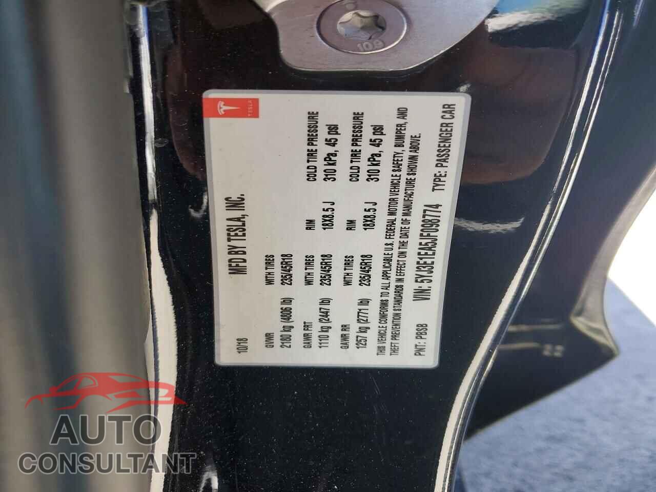 TESLA MODEL 3 2018 - 5YJ3E1EA5JF098774