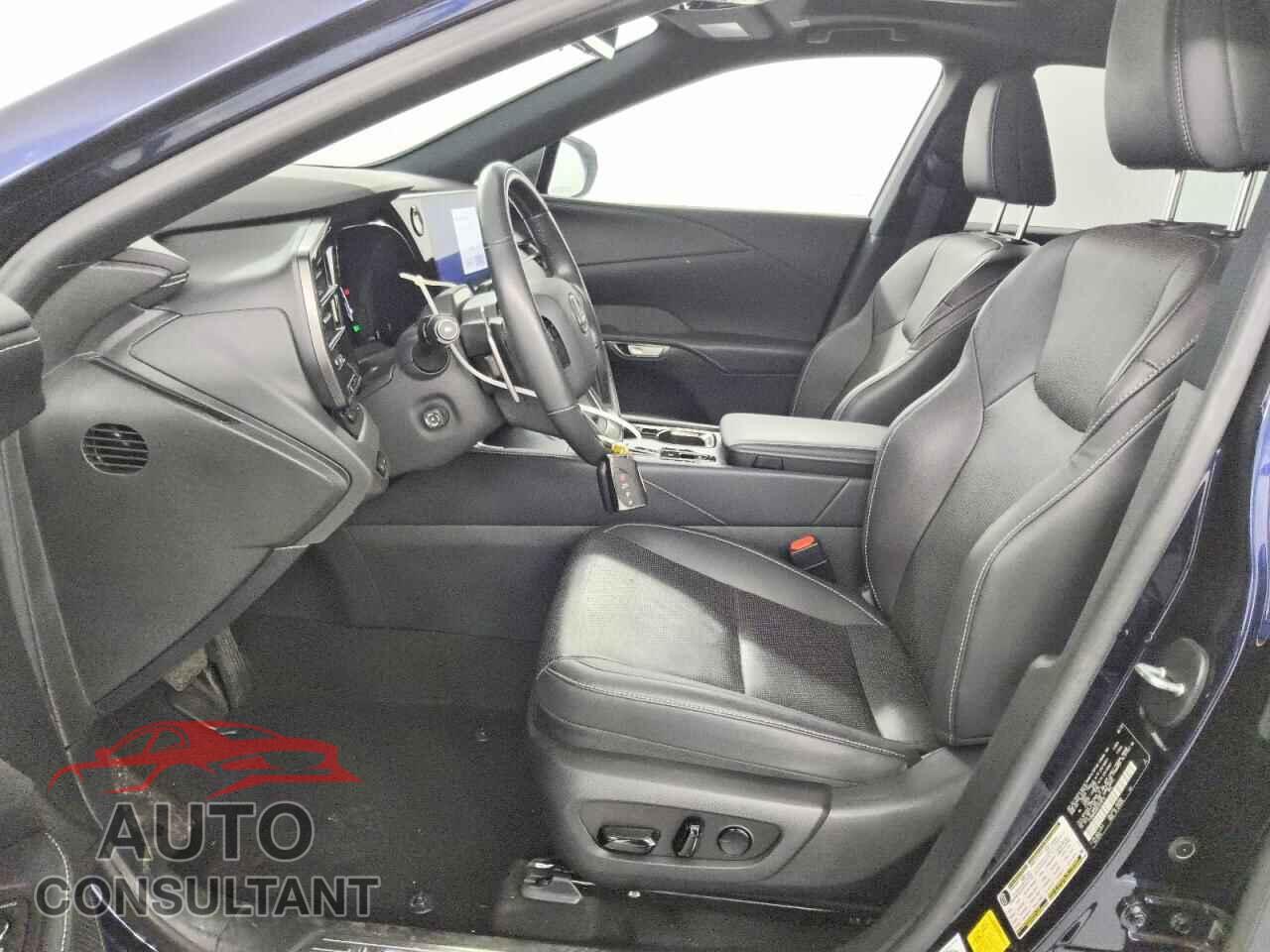 LEXUS UNKNOWN 2023 - 2T2BBMCA6PC016715