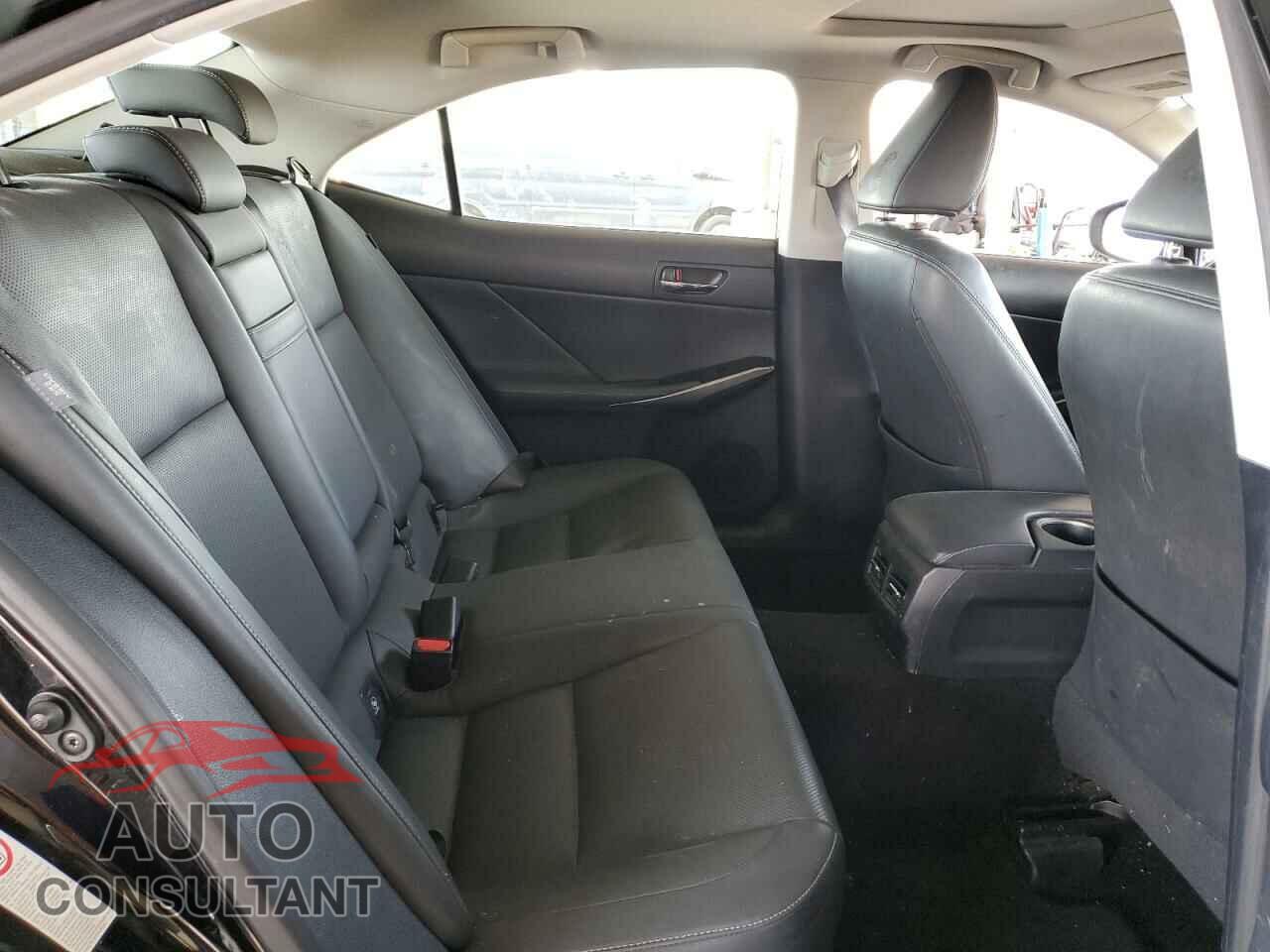 LEXUS IS 2014 - JTHBF1D27E5034373