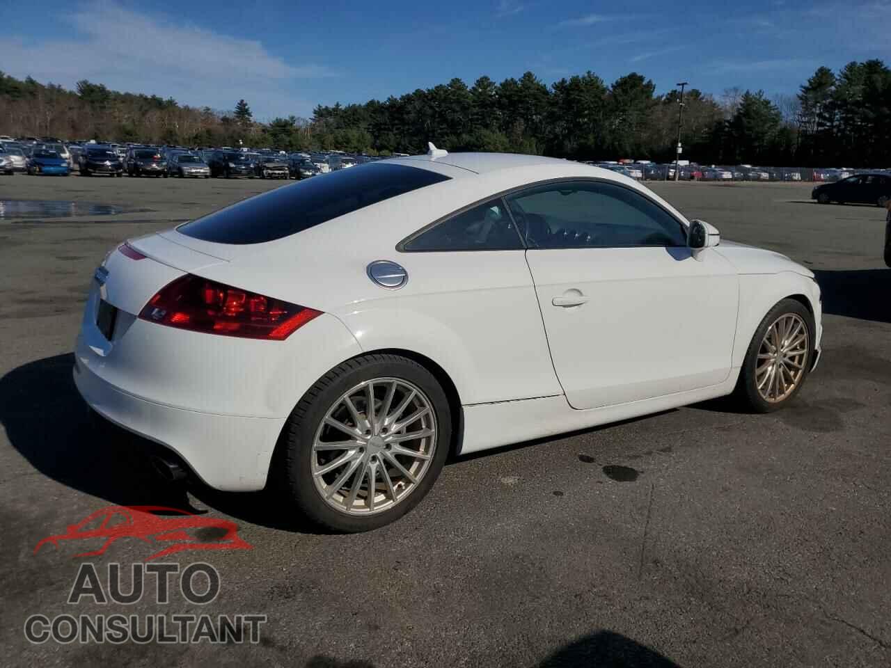 AUDI TT 2011 - TRUBFAFK5B1015411