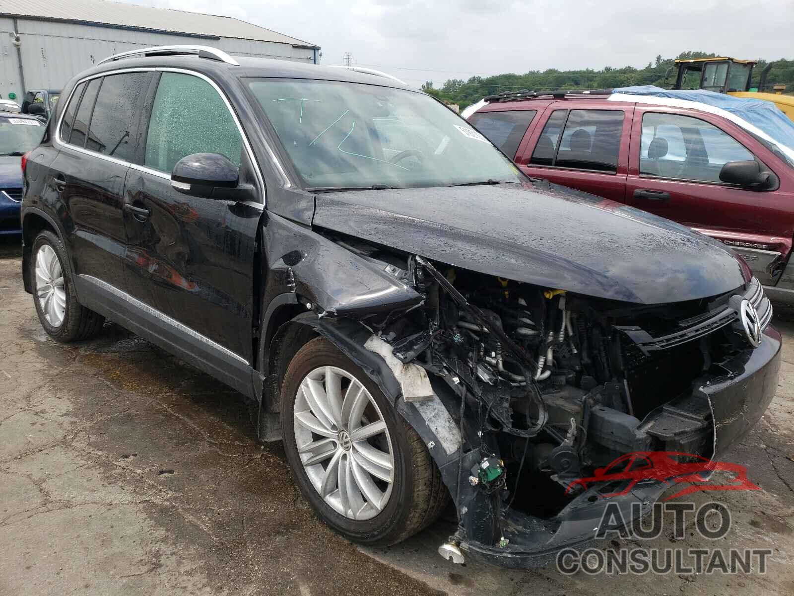 VOLKSWAGEN TIGUAN 2016 - WVGAV7AX0GW552997