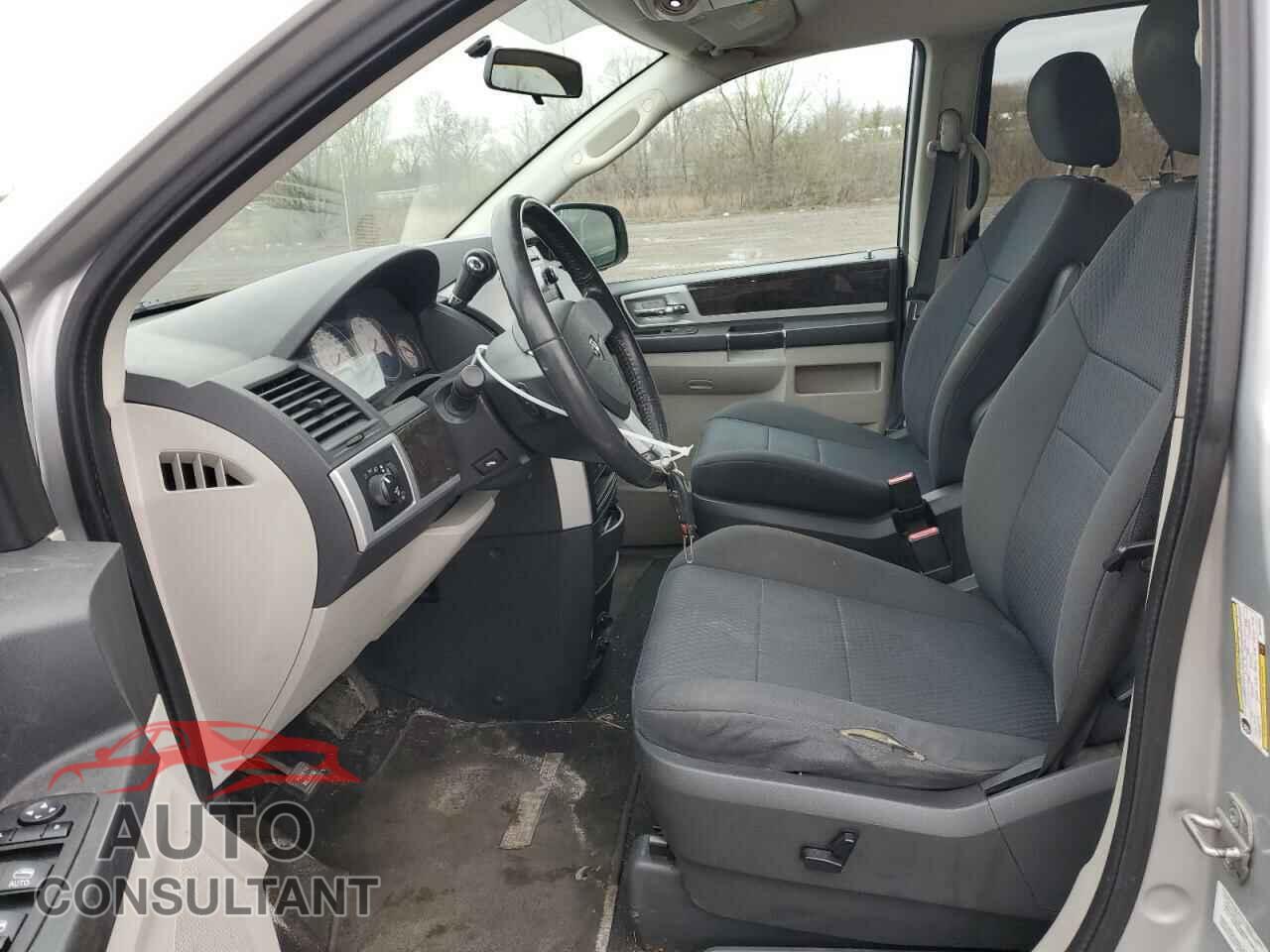 DODGE CARAVAN 2010 - 2D4RN5D12AR195618