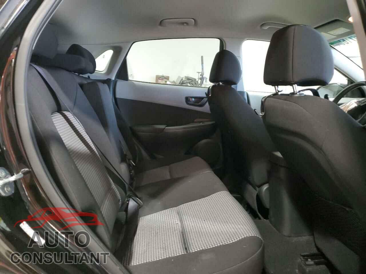 HYUNDAI KONA 2018 - KM8K22AAXJU133473