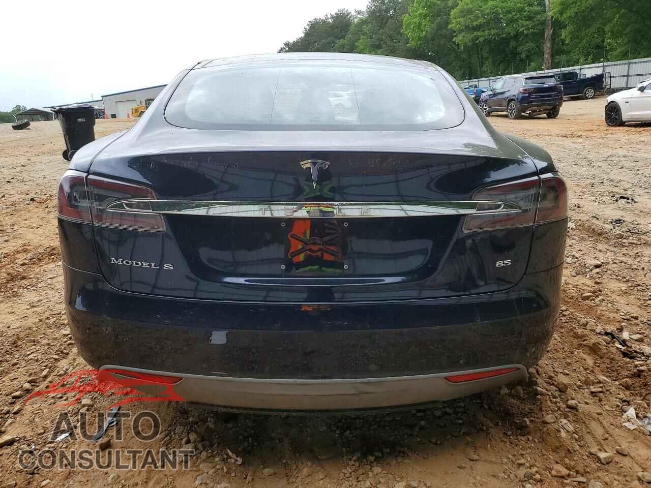 TESLA MODEL S 2015 - 5YJSA1H13FFP68817