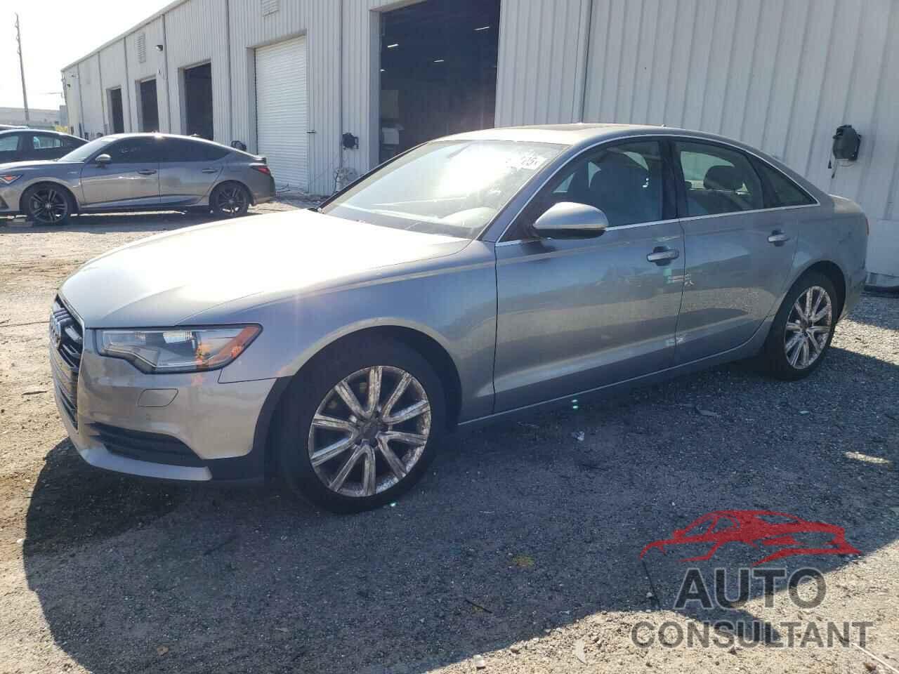 AUDI A6 2013 - WAUGFAFC8DN084742