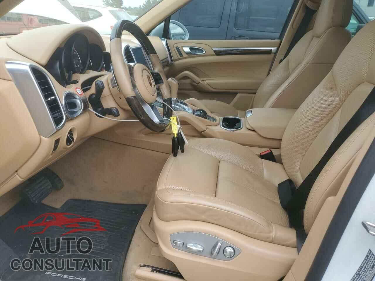 PORSCHE CAYENNE 2017 - WP1AA2A29HKA85075