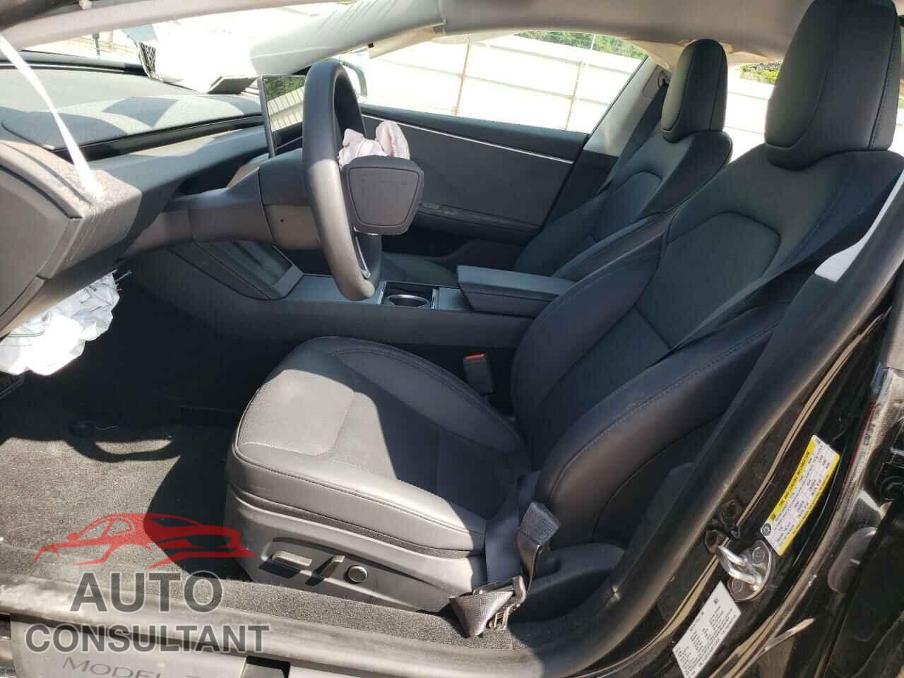 TESLA MODEL 3 2024 - 5YJ3E1EA4RF731020
