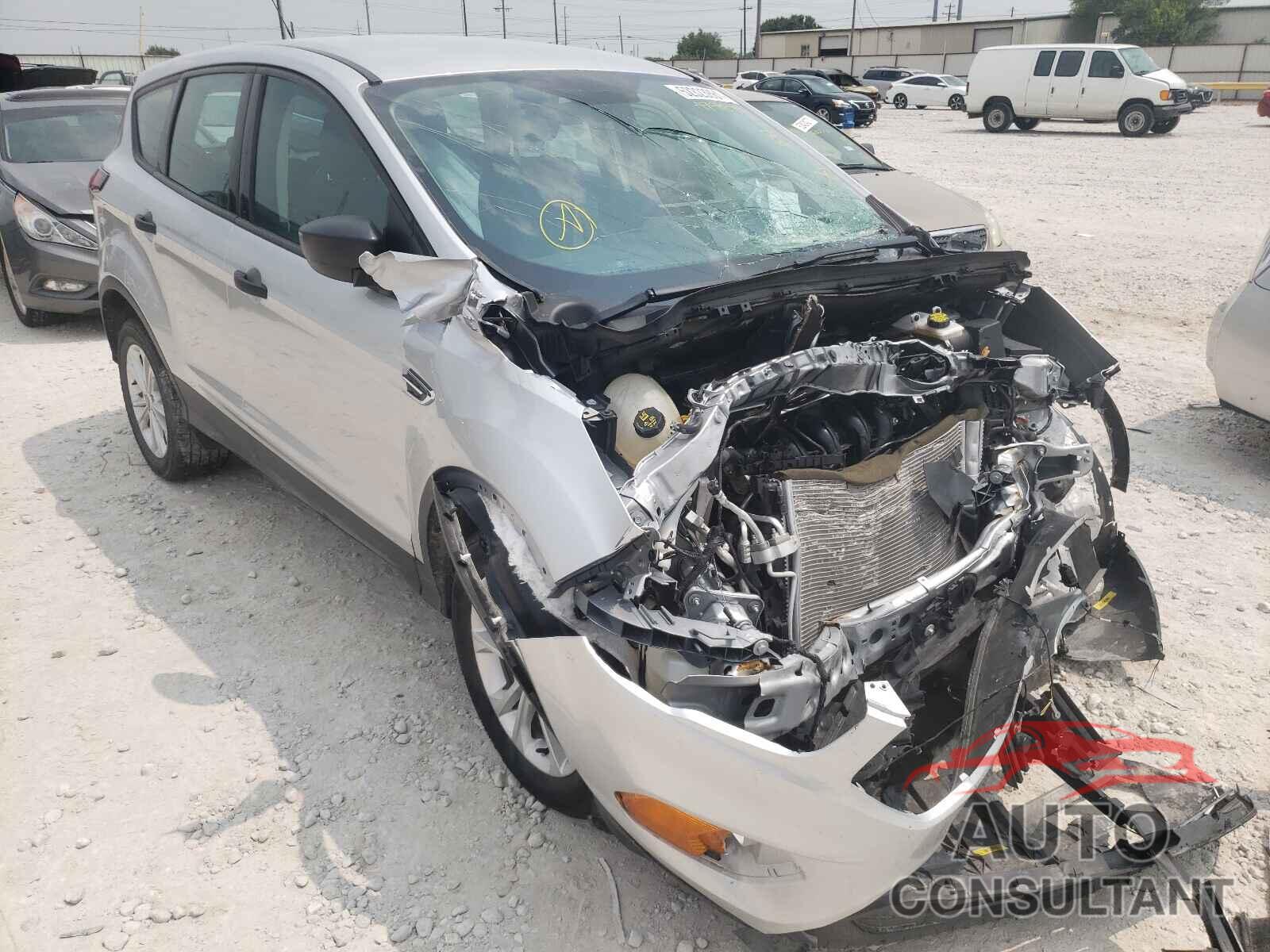 FORD ESCAPE 2019 - 1FMCU0F75KUA99847