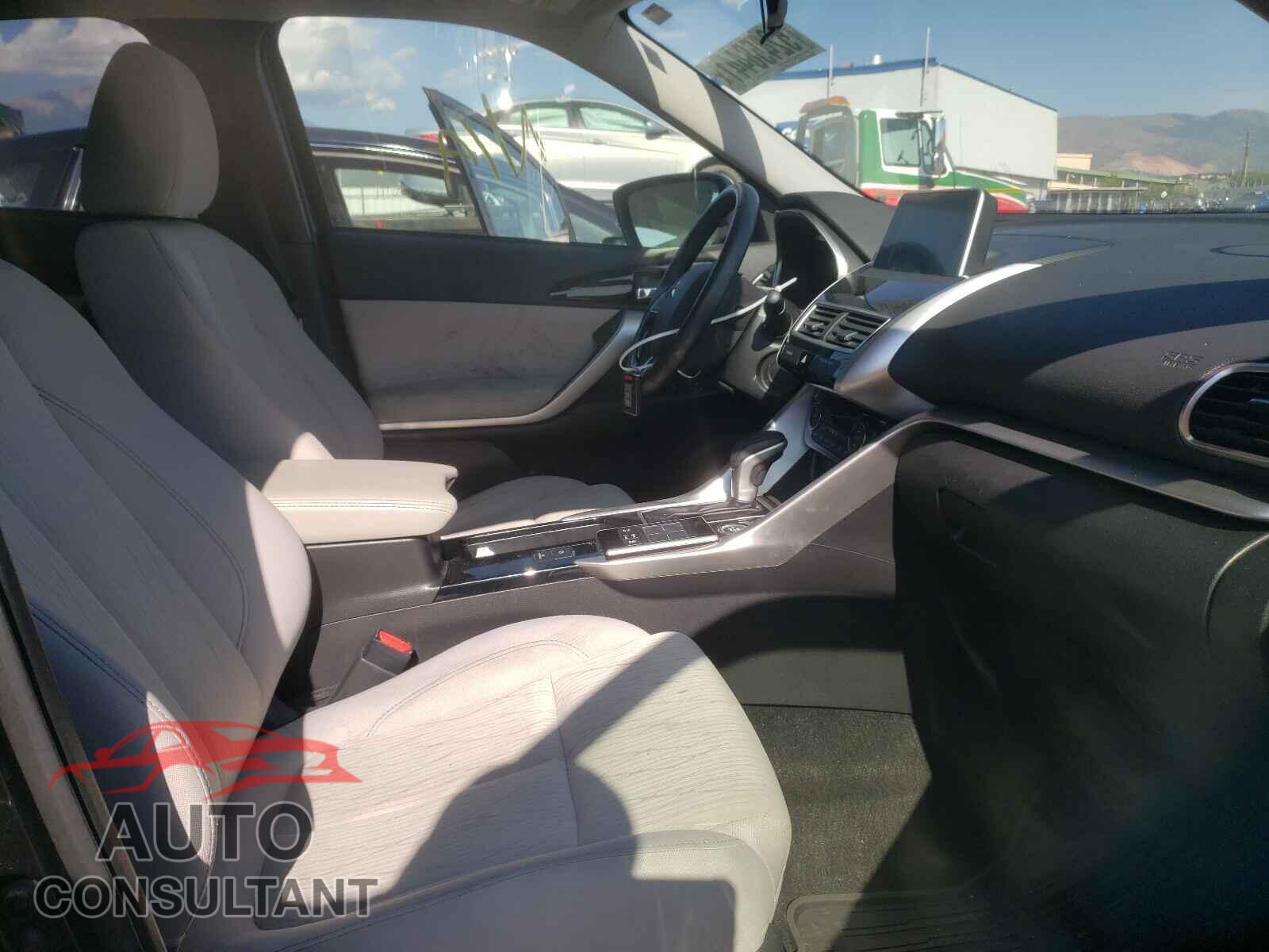 MITSUBISHI ECLIPSE 2019 - JA4AT5AA1KZ016426