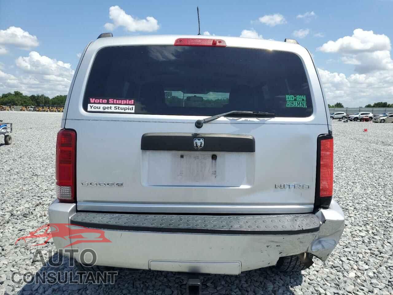 DODGE NITRO 2011 - 1D4PT4GK5BW605204