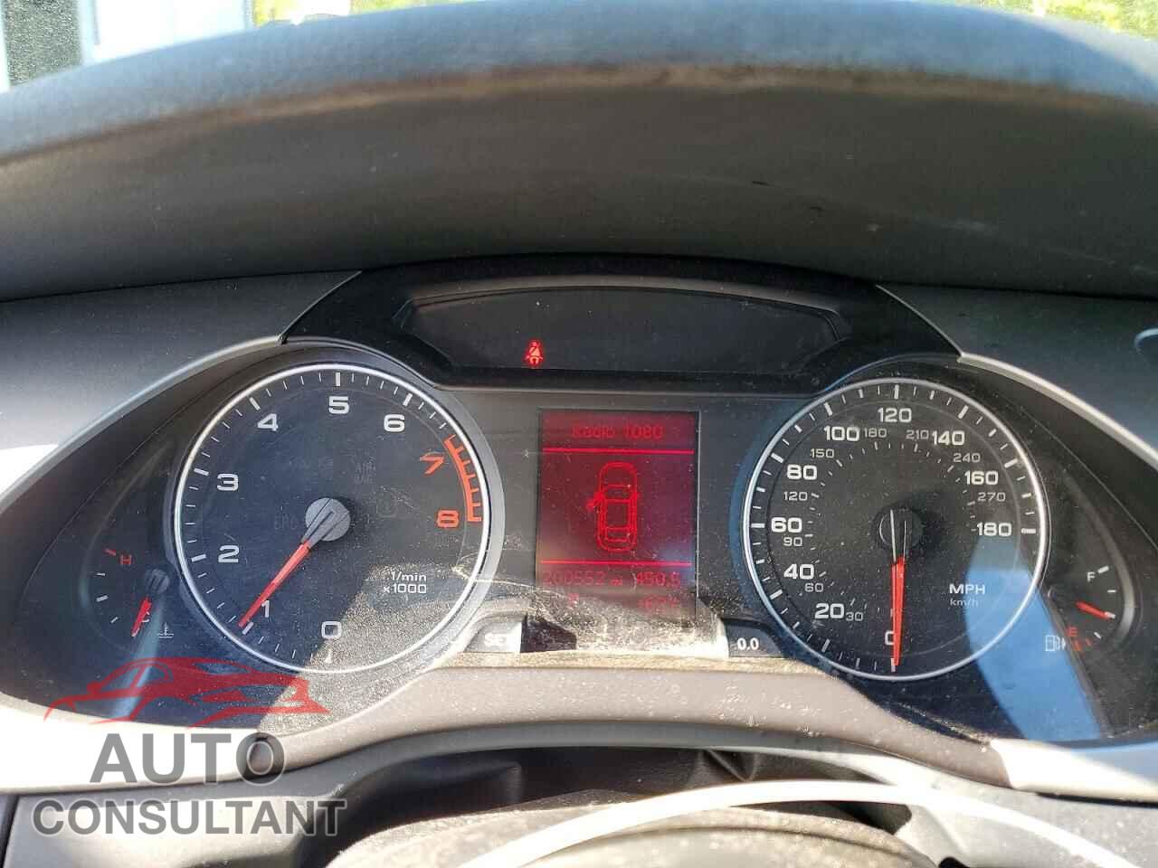AUDI A4 2011 - WAUBFAFL1BN049645