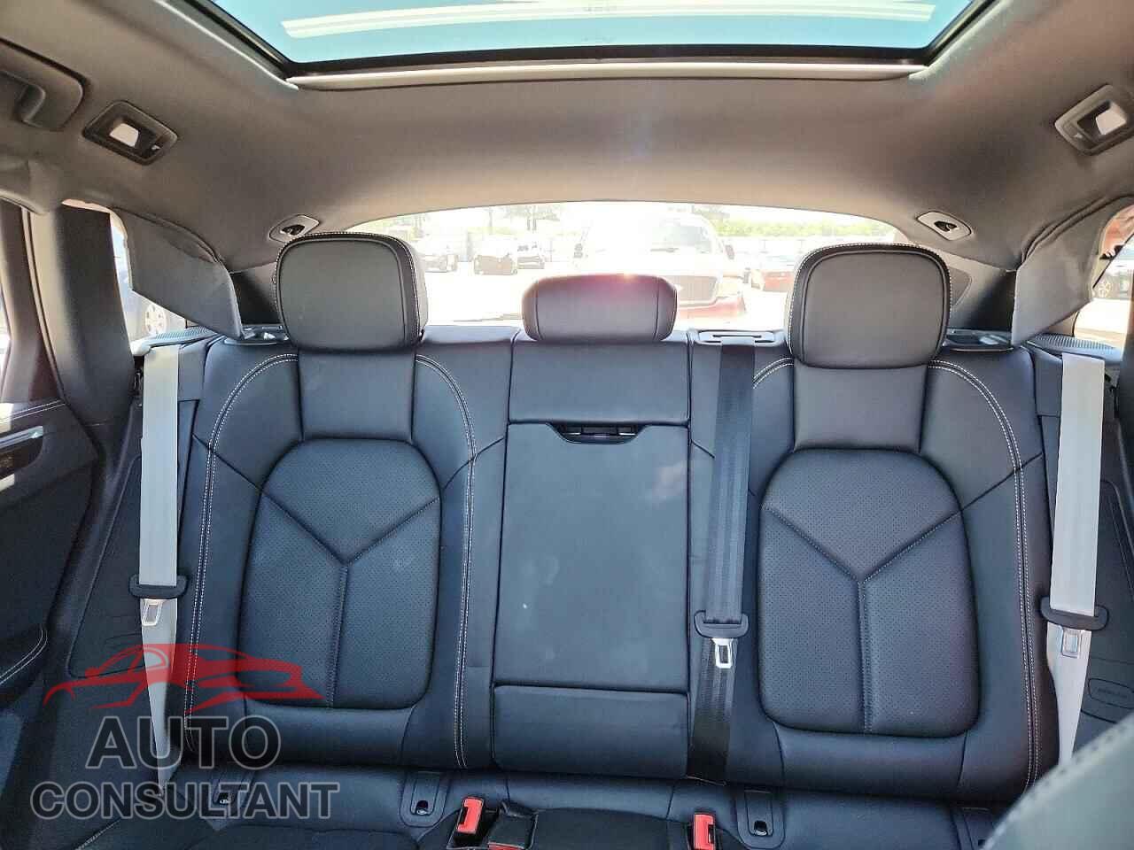 PORSCHE MACAN 2024 - WP1AA2A54RLB03570