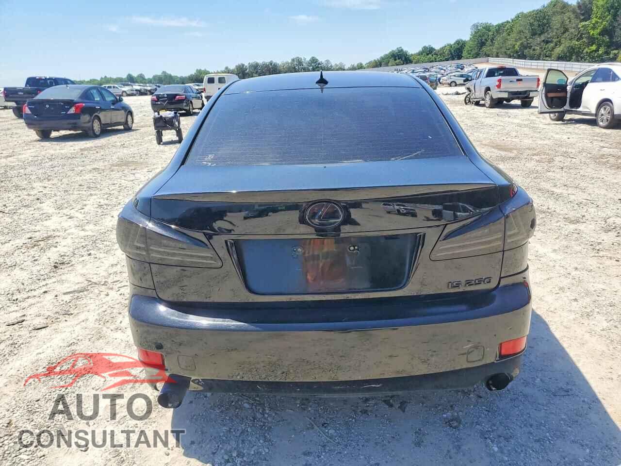 LEXUS IS 2011 - JTHBF5C29B5151666
